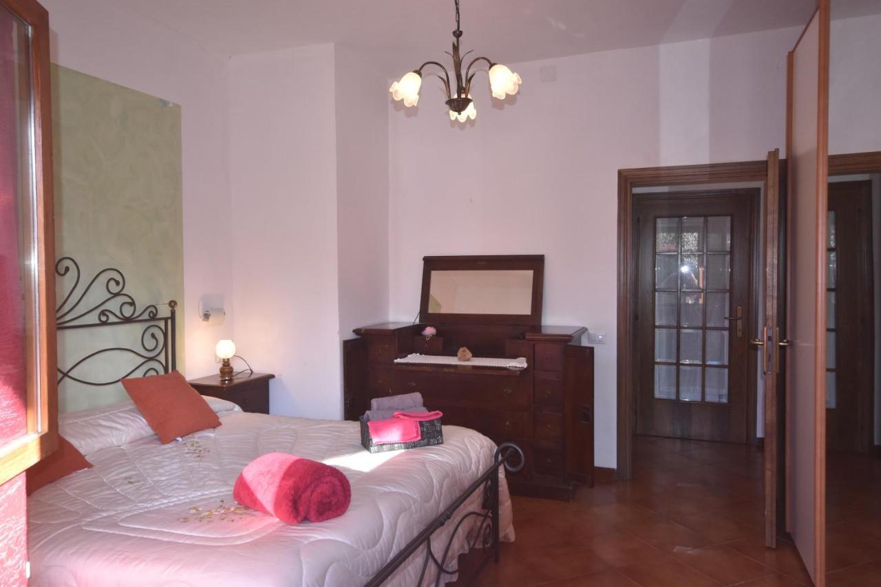 Agriturismo La Nicchia Кастелнуово Берарденга Екстериор снимка