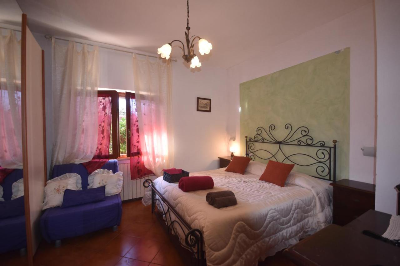 Agriturismo La Nicchia Кастелнуово Берарденга Екстериор снимка
