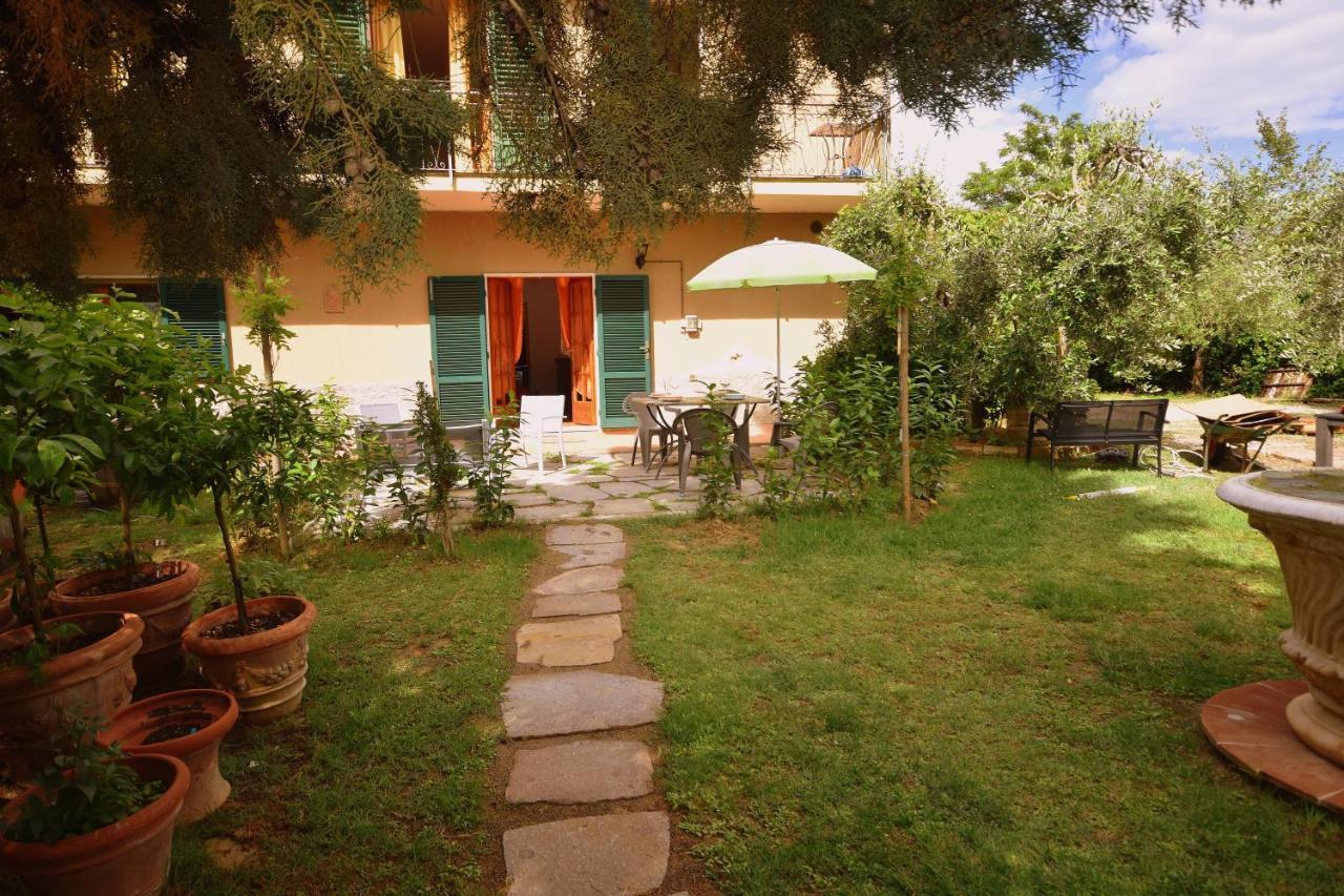 Agriturismo La Nicchia Кастелнуово Берарденга Екстериор снимка