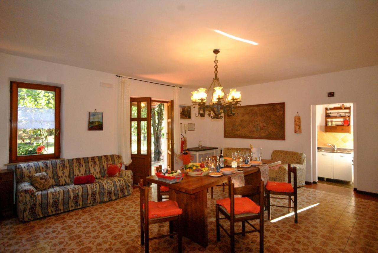 Agriturismo La Nicchia Кастелнуово Берарденга Екстериор снимка