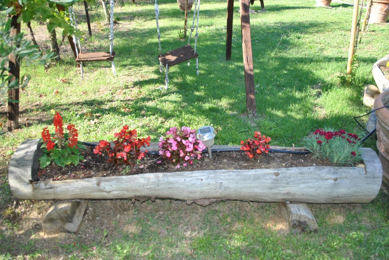 Agriturismo La Nicchia Кастелнуово Берарденга Екстериор снимка