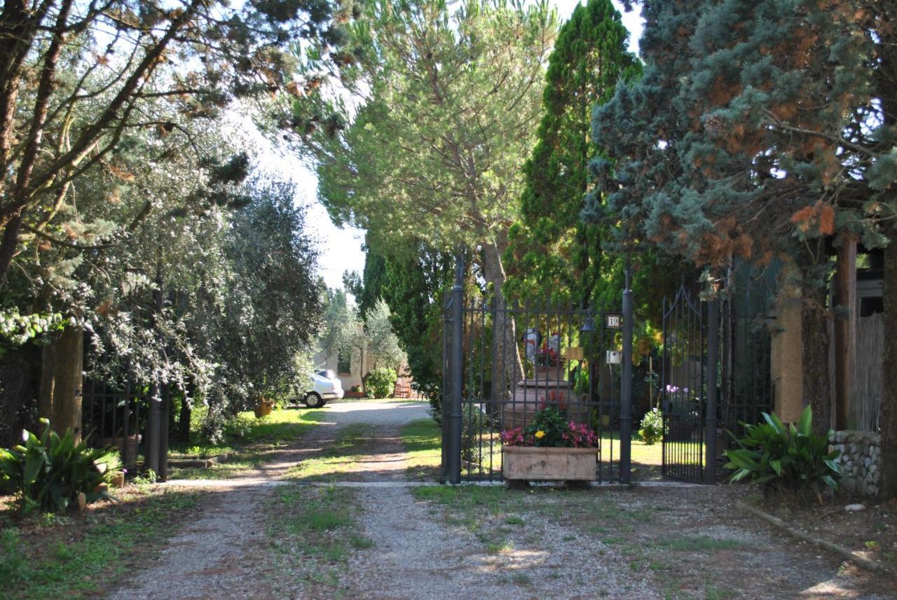 Agriturismo La Nicchia Кастелнуово Берарденга Екстериор снимка